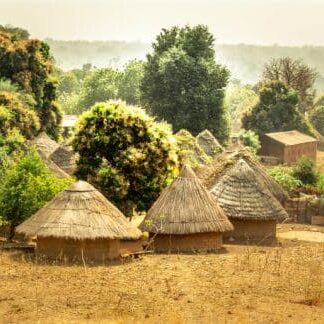 cropped-Les-bungalows-traditionnels-de-la-tribu-des-Bedik-au-Senegal-630x324-1 Front Page